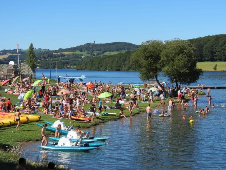 Villa Le Menhir 4 Ch Au Bord Du Lac Et Terrasse Villefranche-de-Panat Eksteriør bilde